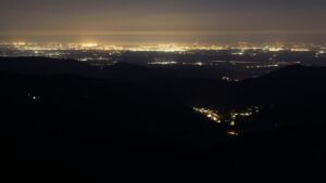 Dieses Bild zeigt eine Webcam-Aufnahme vom Achertal, aufgenommen am Montag, den 20.04.2026 um 05:10 Uhr. Die Temperatur betrug 3.7°C.