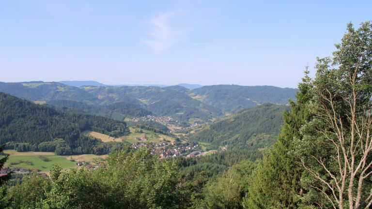 Dieses Bild zeigt eine Webcam-Aufnahme vom Achertal, aufgenommen am Freitag, den 26.06.2026 um 09:20 Uhr. Die Temperatur betrug 32°C.