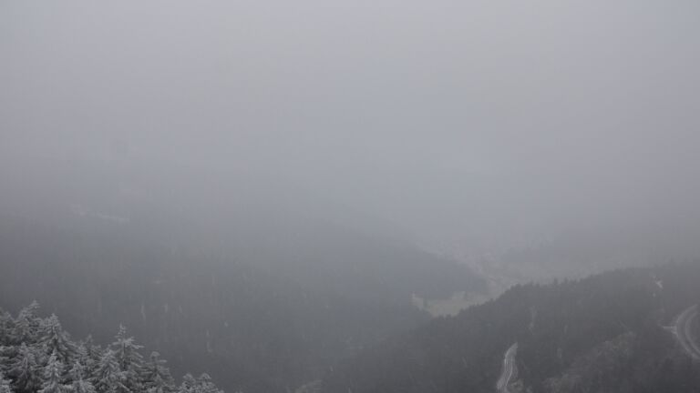 Dieses Bild zeigt eine Webcam-Aufnahme vom Achertal, aufgenommen am Mittwoch, den 24.12.2025 um 11:20 Uhr. Die Temperatur betrug -5°C.