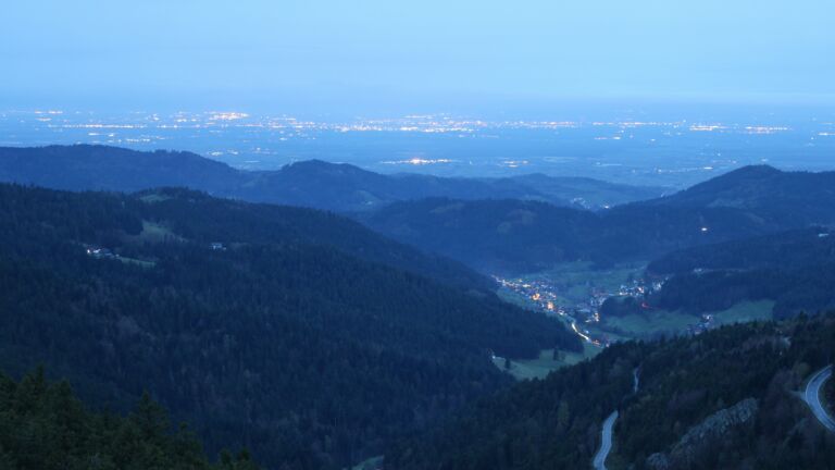 Dieses Bild zeigt eine Webcam-Aufnahme vom Achertal, aufgenommen am Freitag, den 10.04.2026 um 06:20 Uhr. Die Temperatur betrug 9.3°C.