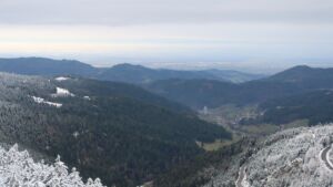 Dieses Bild zeigt eine Webcam-Aufnahme vom Achertal, aufgenommen am Donnerstag, den 27.11.2025 um 09:40 Uhr. Die Temperatur betrug -2.9°C.