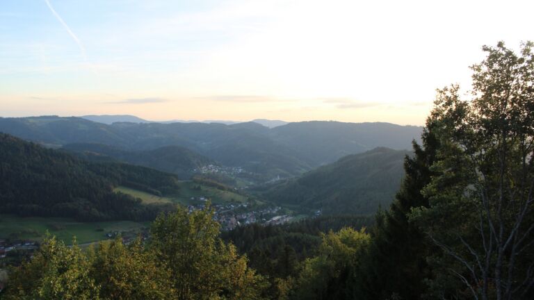 Dieses Bild zeigt eine Webcam-Aufnahme vom Achertal, aufgenommen am Freitag, den 02.10.2026 um 18:40 Uhr. Die Temperatur betrug 16.4°C.