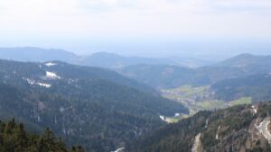 Dieses Bild zeigt eine Webcam-Aufnahme vom Achertal, aufgenommen am Freitag, den 03.04.2026 um 15:20 Uhr. Die Temperatur betrug 5.9°C.