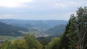Dieses Bild zeigt eine Webcam-Aufnahme vom Achertal, aufgenommen am Mittwoch, den 30.09.2026 um 18:50 Uhr. Die Temperatur betrug 25.2°C.