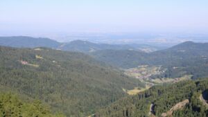 Dieses Bild zeigt eine Webcam-Aufnahme vom Achertal, aufgenommen am Mittwoch, den 02.07.2025 um 08:40 Uhr. Die Temperatur betrug 27.5°C.