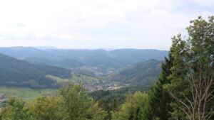 Dieses Bild zeigt eine Webcam-Aufnahme vom Achertal, aufgenommen am Donnerstag, den 24.09.2026 um 13:50 Uhr. Die Temperatur betrug 19.8°C.