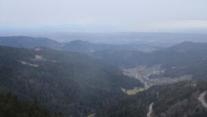 Dieses Bild zeigt eine Webcam-Aufnahme vom Achertal, aufgenommen am Montag, den 23.02.2026 um 17:40 Uhr. Die Temperatur betrug 4.3°C.