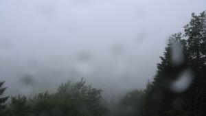 Dieses Bild zeigt eine Webcam-Aufnahme vom Achertal, aufgenommen am Dienstag, den 09.06.2026 um 10:30 Uhr. Die Temperatur betrug 9.9°C.