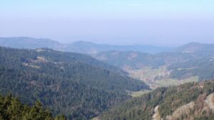 Dieses Bild zeigt eine Webcam-Aufnahme vom Achertal, aufgenommen am Donnerstag, den 19.03.2026 um 10:20 Uhr. Die Temperatur betrug 4.9°C.