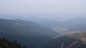 Dieses Bild zeigt eine Webcam-Aufnahme vom Achertal, aufgenommen am Montag, den 09.03.2026 um 08:10 Uhr. Die Temperatur betrug 7.9°C.