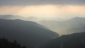 Dieses Bild zeigt eine Webcam-Aufnahme vom Achertal, aufgenommen am Dienstag, den 14.04.2026 um 19:30 Uhr. Die Temperatur betrug 3.7°C.