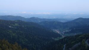 Dieses Bild zeigt eine Webcam-Aufnahme vom Achertal, aufgenommen am Sonntag, den 26.04.2026 um 05:40 Uhr. Die Temperatur betrug 9.7°C.