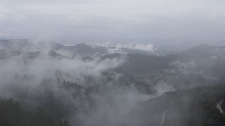 Dieses Bild zeigt eine Webcam-Aufnahme vom Achertal, aufgenommen am Donnerstag, den 25.09.2025 um 17:20 Uhr. Die Temperatur betrug 5.8°C.