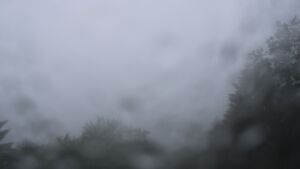 Dieses Bild zeigt eine Webcam-Aufnahme vom Achertal, aufgenommen am Freitag, den 12.06.2026 um 13:00 Uhr. Die Temperatur betrug 11°C.