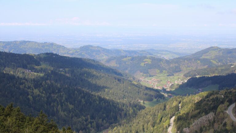 Dieses Bild zeigt eine Webcam-Aufnahme vom Achertal, aufgenommen am Montag, den 20.04.2026 um 10:40 Uhr. Die Temperatur betrug 10.8°C.