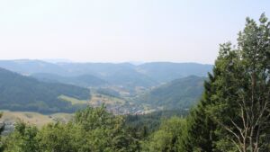 Dieses Bild zeigt eine Webcam-Aufnahme vom Achertal, aufgenommen am Donnerstag, den 30.07.2026 um 13:20 Uhr. Die Temperatur betrug 34.8°C.