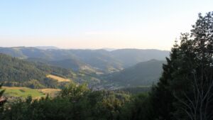 Dieses Bild zeigt eine Webcam-Aufnahme vom Achertal, aufgenommen am Mittwoch, den 24.06.2026 um 20:30 Uhr. Die Temperatur betrug 29.6°C.