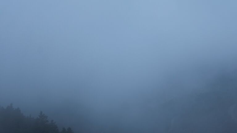 Dieses Bild zeigt eine Webcam-Aufnahme vom Achertal, aufgenommen am Sonntag, den 27.07.2025 um 05:50 Uhr. Die Temperatur betrug 12.6°C.