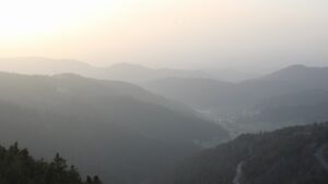 Dieses Bild zeigt eine Webcam-Aufnahme vom Achertal, aufgenommen am Montag, den 09.03.2026 um 17:40 Uhr. Die Temperatur betrug 10.4°C.