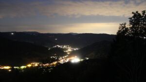 Dieses Bild zeigt eine Webcam-Aufnahme vom Achertal, aufgenommen am Mittwoch, den 07.10.2026 um 06:20 Uhr. Die Temperatur betrug 16°C.