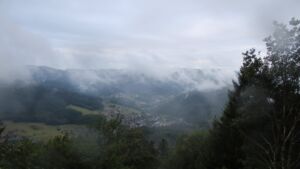 Dieses Bild zeigt eine Webcam-Aufnahme vom Achertal, aufgenommen am Montag, den 27.07.2026 um 06:40 Uhr. Die Temperatur betrug 13.4°C.