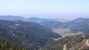 Dieses Bild zeigt eine Webcam-Aufnahme vom Achertal, aufgenommen am Donnerstag, den 09.04.2026 um 14:00 Uhr. Die Temperatur betrug 14.1°C.