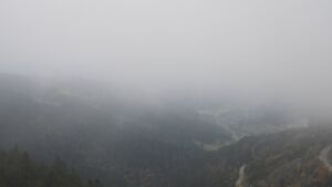 Dieses Bild zeigt eine Webcam-Aufnahme vom Achertal, aufgenommen am Montag, den 13.10.2025 um 15:30 Uhr. Die Temperatur betrug 6.9°C.