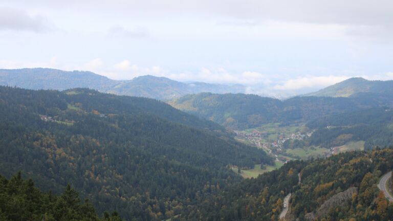 Dieses Bild zeigt eine Webcam-Aufnahme vom Achertal, aufgenommen am Freitag, den 10.10.2025 um 11:20 Uhr. Die Temperatur betrug 10.2°C.
