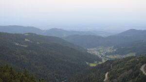 Dieses Bild zeigt eine Webcam-Aufnahme vom Achertal, aufgenommen am Dienstag, den 26.08.2025 um 18:50 Uhr. Die Temperatur betrug 21.6°C.