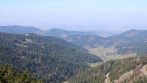 Dieses Bild zeigt eine Webcam-Aufnahme vom Achertal, aufgenommen am Freitag, den 20.03.2026 um 10:20 Uhr. Die Temperatur betrug 6.9°C.