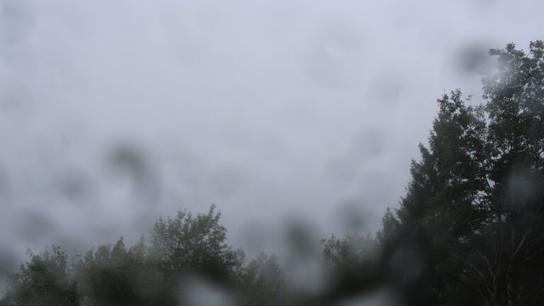 Dieses Bild zeigt eine Webcam-Aufnahme vom Achertal, aufgenommen am Donnerstag, den 08.10.2026 um 13:40 Uhr. Die Temperatur betrug 10.2°C.