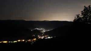 Dieses Bild zeigt eine Webcam-Aufnahme vom Achertal, aufgenommen am Samstag, den 18.07.2026 um 03:10 Uhr. Die Temperatur betrug 16.2°C.