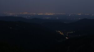 Dieses Bild zeigt eine Webcam-Aufnahme vom Achertal, aufgenommen am Samstag, den 14.06.2025 um 04:20 Uhr. Die Temperatur betrug 24.1°C.