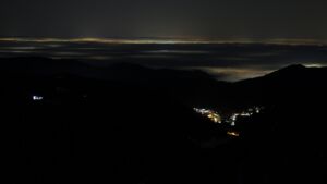 Dieses Bild zeigt eine Webcam-Aufnahme vom Achertal, aufgenommen am Samstag, den 22.11.2025 um 06:00 Uhr. Die Temperatur betrug -5.1°C.