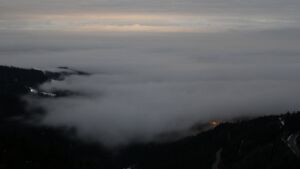 Dieses Bild zeigt eine Webcam-Aufnahme vom Achertal, aufgenommen am Sonntag, den 01.02.2026 um 04:00 Uhr. Die Temperatur betrug 2.9°C.