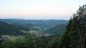 Dieses Bild zeigt eine Webcam-Aufnahme vom Achertal, aufgenommen am Donnerstag, den 28.05.2026 um 05:40 Uhr. Die Temperatur betrug 17.2°C.