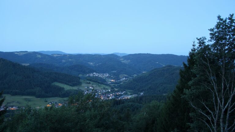 Dieses Bild zeigt eine Webcam-Aufnahme vom Achertal, aufgenommen am Samstag, den 25.07.2026 um 05:20 Uhr. Die Temperatur betrug 20°C.
