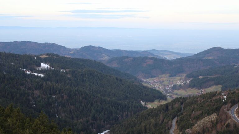 Dieses Bild zeigt eine Webcam-Aufnahme vom Achertal, aufgenommen am Samstag, den 17.01.2026 um 08:50 Uhr. Die Temperatur betrug 6.9°C.