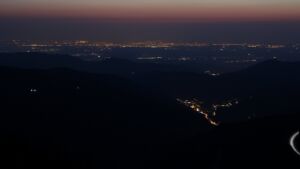 Dieses Bild zeigt eine Webcam-Aufnahme vom Achertal, aufgenommen am Sonntag, den 22.03.2026 um 19:40 Uhr. Die Temperatur betrug 5.4°C.