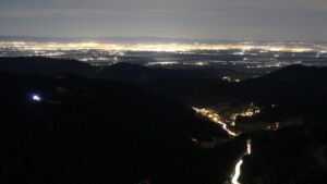 Dieses Bild zeigt eine Webcam-Aufnahme vom Achertal, aufgenommen am Dienstag, den 09.12.2025 um 06:10 Uhr. Die Temperatur betrug 9.2°C.