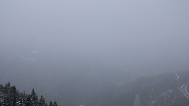 Dieses Bild zeigt eine Webcam-Aufnahme vom Achertal, aufgenommen am Dienstag, den 27.01.2026 um 15:50 Uhr. Die Temperatur betrug 1.1°C.