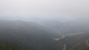 Dieses Bild zeigt eine Webcam-Aufnahme vom Achertal, aufgenommen am Montag, den 13.10.2025 um 15:40 Uhr. Die Temperatur betrug 6.8°C.