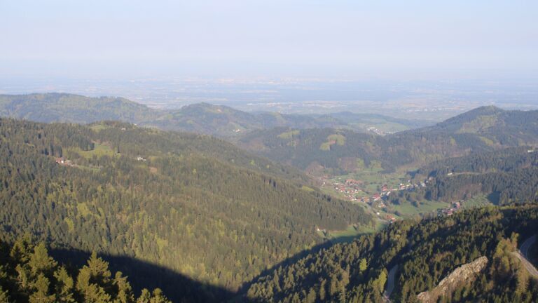 Dieses Bild zeigt eine Webcam-Aufnahme vom Achertal, aufgenommen am Montag, den 20.04.2026 um 08:00 Uhr. Die Temperatur betrug 9.4°C.