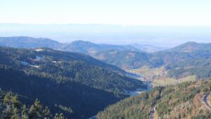 Dieses Bild zeigt eine Webcam-Aufnahme vom Achertal, aufgenommen am Dienstag, den 18.11.2025 um 11:40 Uhr. Die Temperatur betrug 1.7°C.