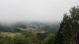 Dieses Bild zeigt eine Webcam-Aufnahme vom Achertal, aufgenommen am Donnerstag, den 20.08.2026 um 10:10 Uhr. Die Temperatur betrug 15.8°C.