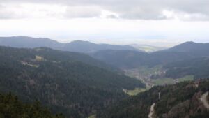 Dieses Bild zeigt eine Webcam-Aufnahme vom Achertal, aufgenommen am Dienstag, den 17.03.2026 um 13:40 Uhr. Die Temperatur betrug 6.6°C.