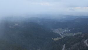 Dieses Bild zeigt eine Webcam-Aufnahme vom Achertal, aufgenommen am Montag, den 23.02.2026 um 17:50 Uhr. Die Temperatur betrug 4.2°C.