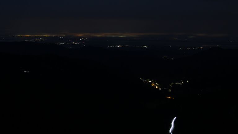 Dieses Bild zeigt eine Webcam-Aufnahme vom Achertal, aufgenommen am Sonntag, den 12.10.2025 um 06:40 Uhr. Die Temperatur betrug 5.9°C.