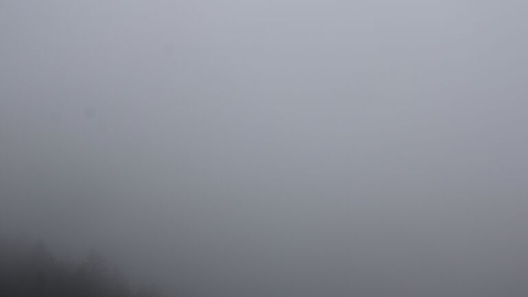 Dieses Bild zeigt eine Webcam-Aufnahme vom Achertal, aufgenommen am Samstag, den 25.10.2025 um 12:30 Uhr. Die Temperatur betrug 3.8°C.