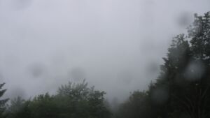 Dieses Bild zeigt eine Webcam-Aufnahme vom Achertal, aufgenommen am Dienstag, den 02.06.2026 um 17:00 Uhr. Die Temperatur betrug 13.5°C.
